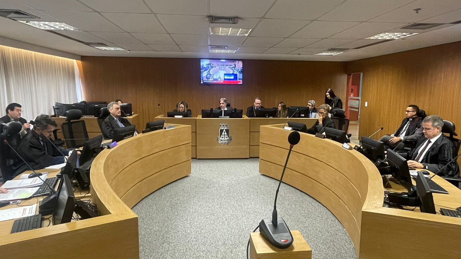 Desembargador Geder Gomes toma posse como Presidente da 1ª turma da 2ª Câmara Criminal e conduz sua primeira sessão nesta quinta-feira (5)    