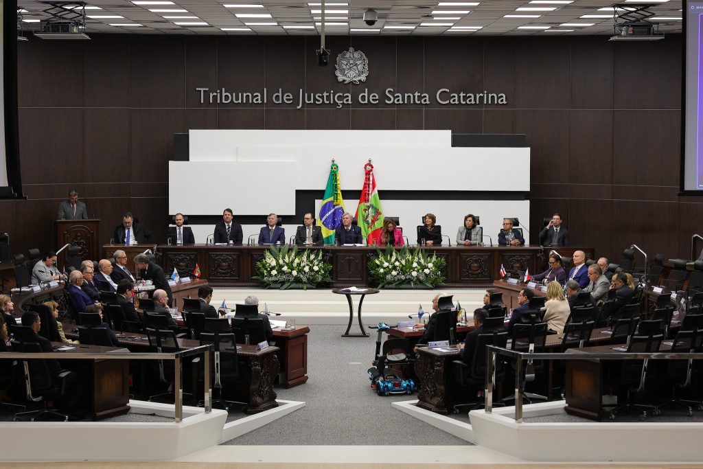 2ª Vice-Presidência do TJBA marca presença no 4º Encontro do Colégio Permanente de Vice-Presidentes dos Tribunais de Justiça do Brasil    