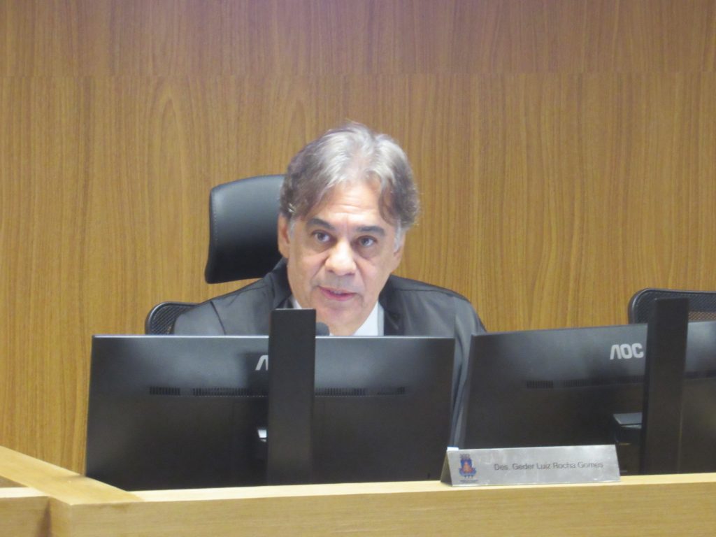 Desembargador Geder Gomes toma posse como Presidente da 1ª turma da 2ª Câmara Criminal e conduz sua primeira sessão nesta quinta-feira (5)    