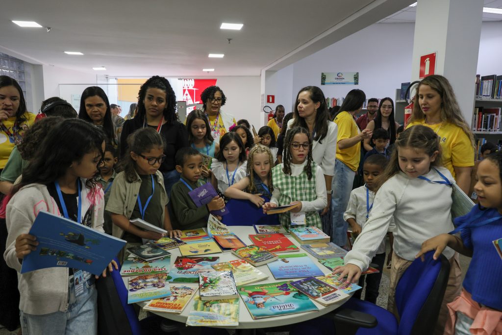 TJBA recebe pequenos(as) servidores(as) para mais uma edição do “Servidor por 1 Dia”, no seu edifício-sede, em Salvador    