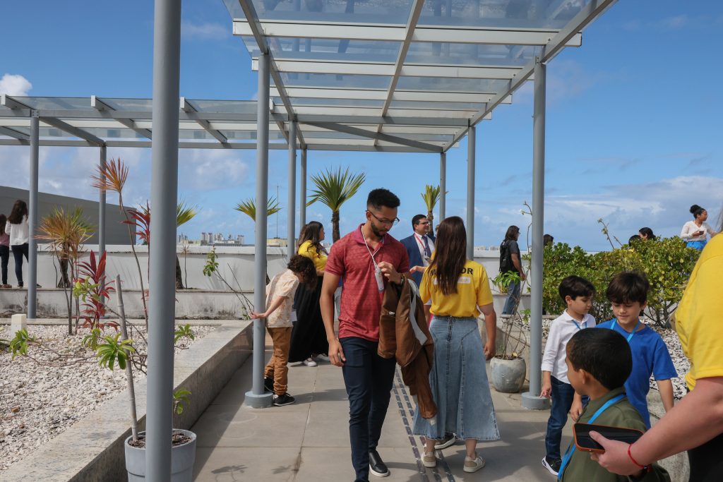 TJBA recebe pequenos(as) servidores(as) para mais uma edição do “Servidor por 1 Dia”, no seu edifício-sede, em Salvador    