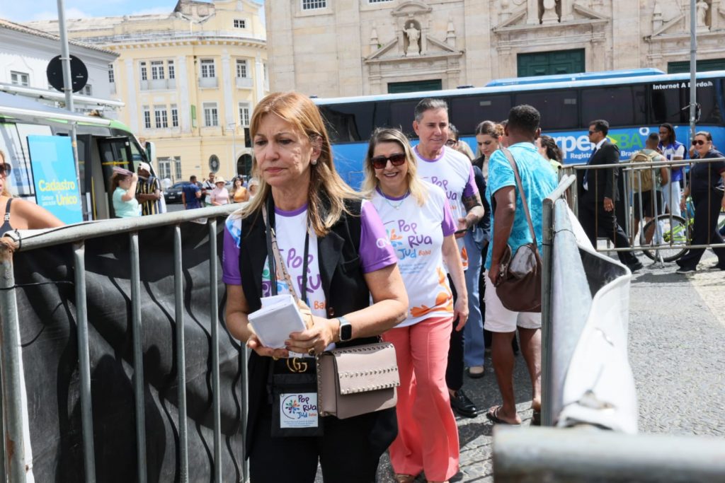 Mutirão PopRuaJud Bahia realiza mais de 7 mil atendimentos nas áreas da justiça, saúde e assistência social