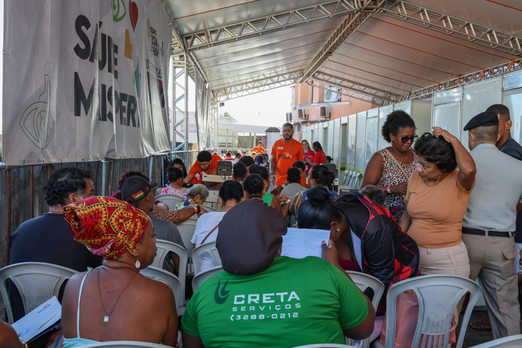 Primeiro dia do Mutirão PopRuaJud Bahia realiza mais de 800 atendimentos voltados à população em situação de rua   