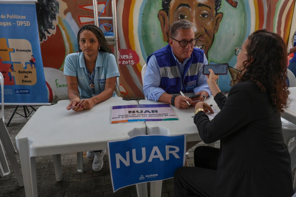 Primeiro dia do Mutirão PopRuaJud Bahia realiza mais de 800 atendimentos voltados à população em situação de rua   