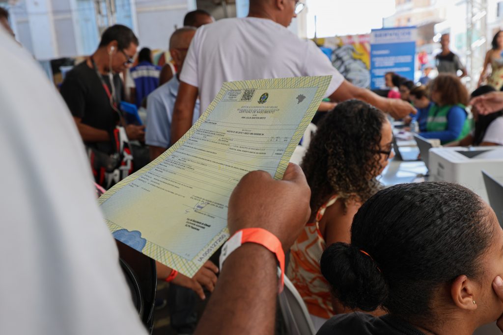 Primeiro dia do Mutirão PopRuaJud Bahia realiza mais de 800 atendimentos voltados à população em situação de rua   