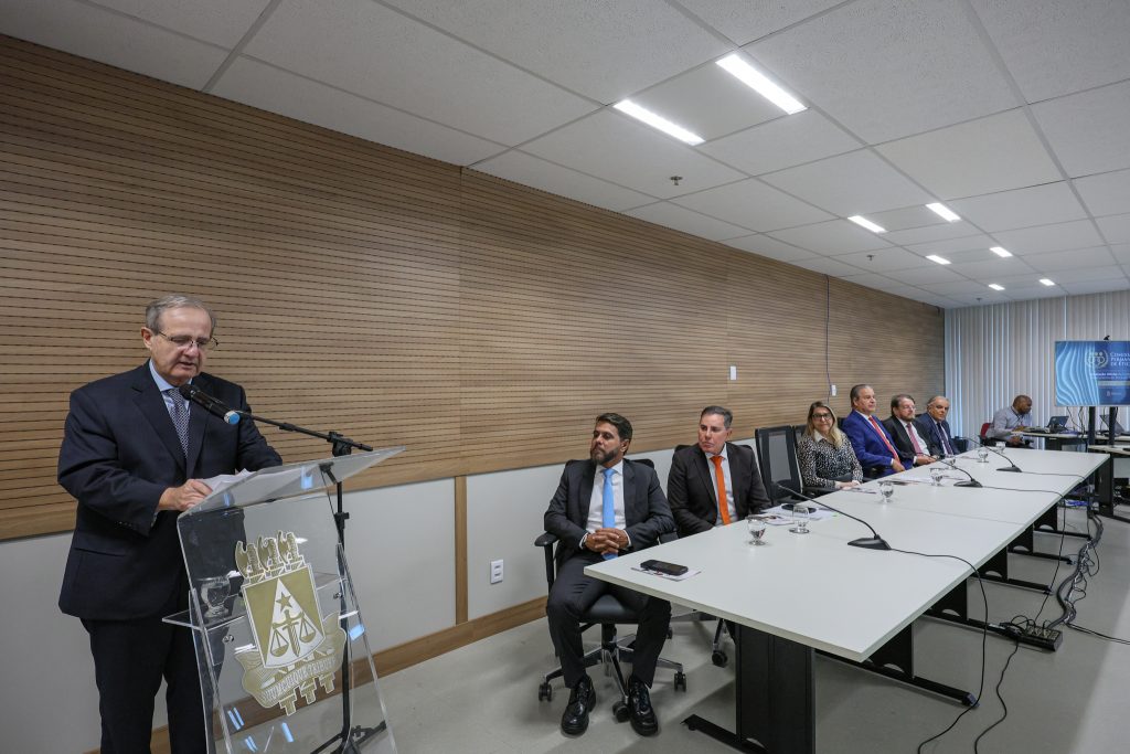 Presidente Cynthia Resende instala a Comissão Permanente de Ética do TJBA; cerimônia contou com lançamentos da Cartilha e do Canal de denúncia     