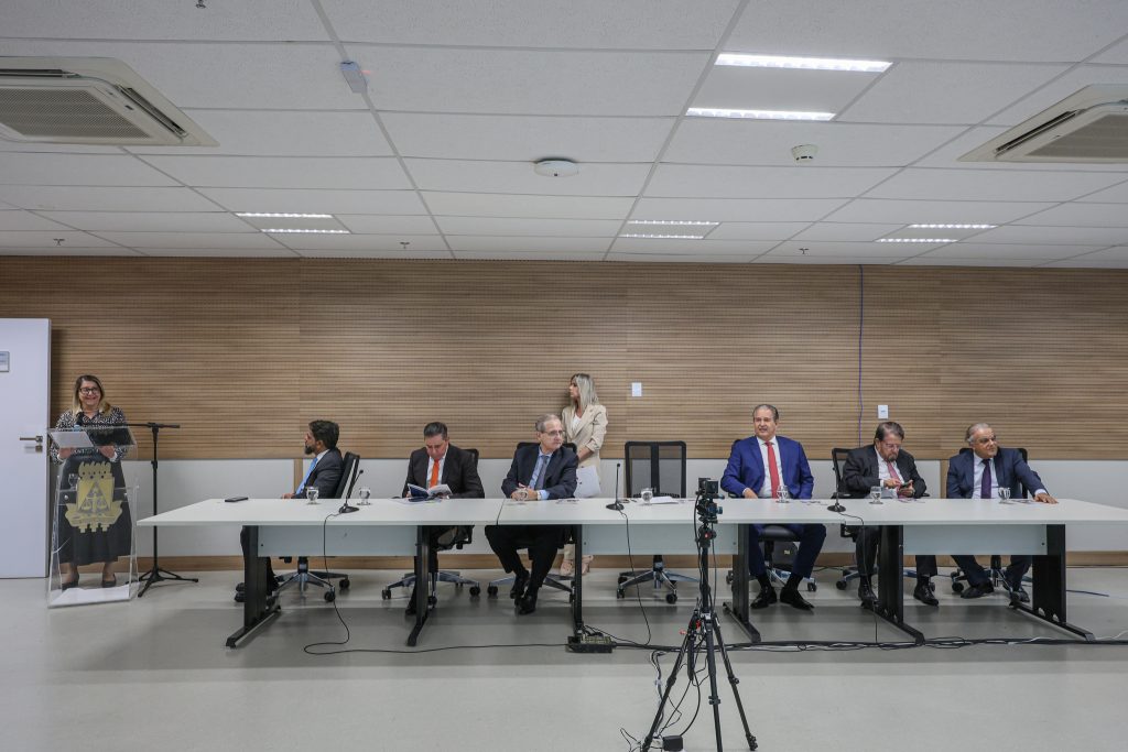 Presidente Cynthia Resende instala a Comissão Permanente de Ética do TJBA; cerimônia contou com lançamentos da Cartilha e do Canal de denúncia     
