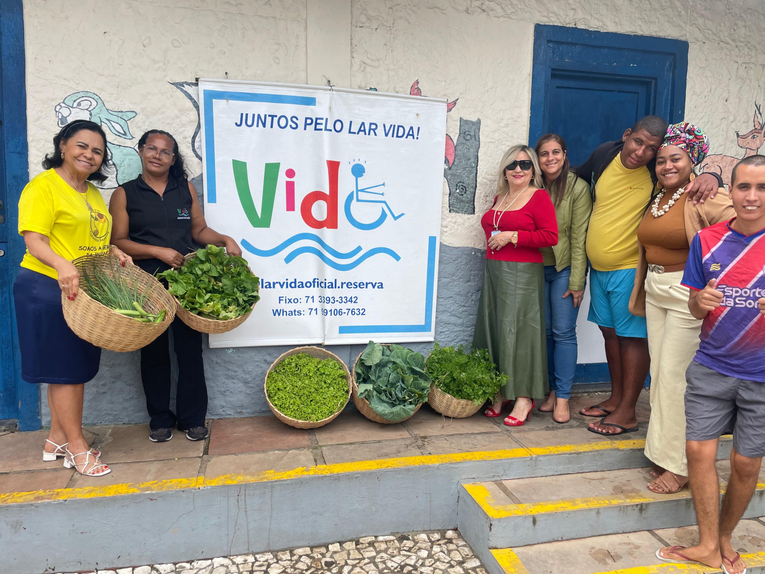 Hortas Solidárias: Núcleo Socioambiental efetua entrega de produtos alimentícios ao Lar Vida   