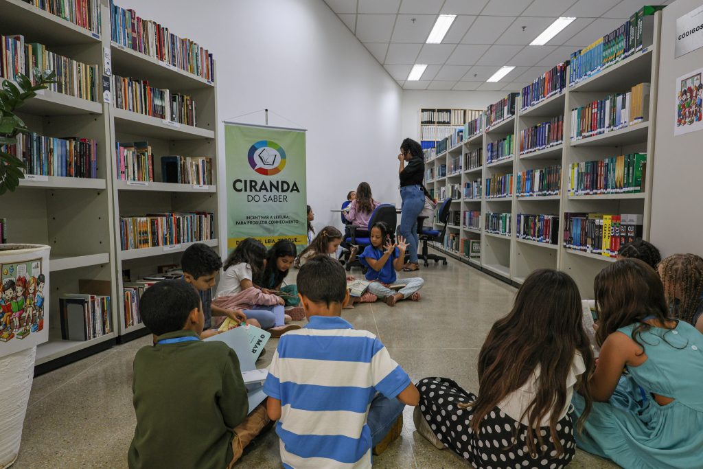 TJBA recebe pequenos(as) servidores(as) para mais uma edição do “Servidor por 1 Dia”, no seu edifício-sede, em Salvador    