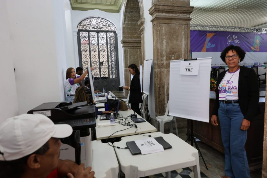 Mutirão PopRuaJud Bahia realiza mais de 7 mil atendimentos nas áreas da justiça, saúde e assistência social