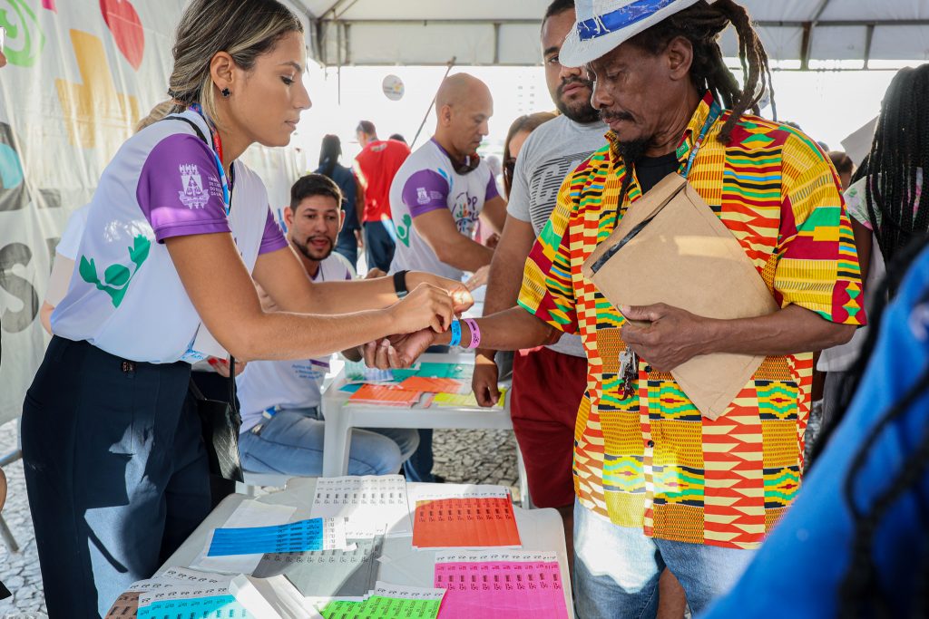 Mutirão PopRuaJud Bahia realiza mais de 7 mil atendimentos nas áreas da justiça, saúde e assistência social