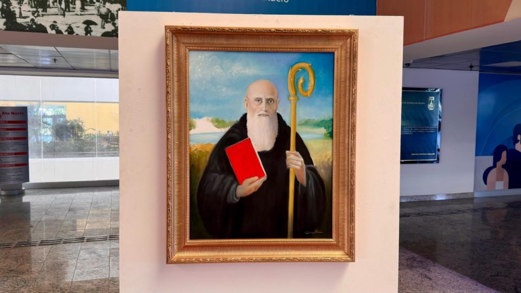 TJBA recebe exposição “Universo das Cores” do artista plástico Dimas até o dia 21 de agosto   
