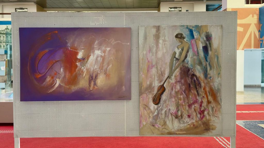 TJBA recebe exposição “Universo das Cores” do artista plástico Dimas até o dia 21 de agosto   
