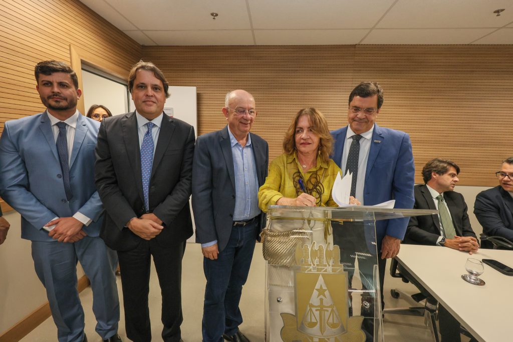 Corregedoria-Geral da Justiça realiza o 1º Encontro Interinstitucional do Projeto de Regularização Fundiária dos Polos Industriais da Bahia  