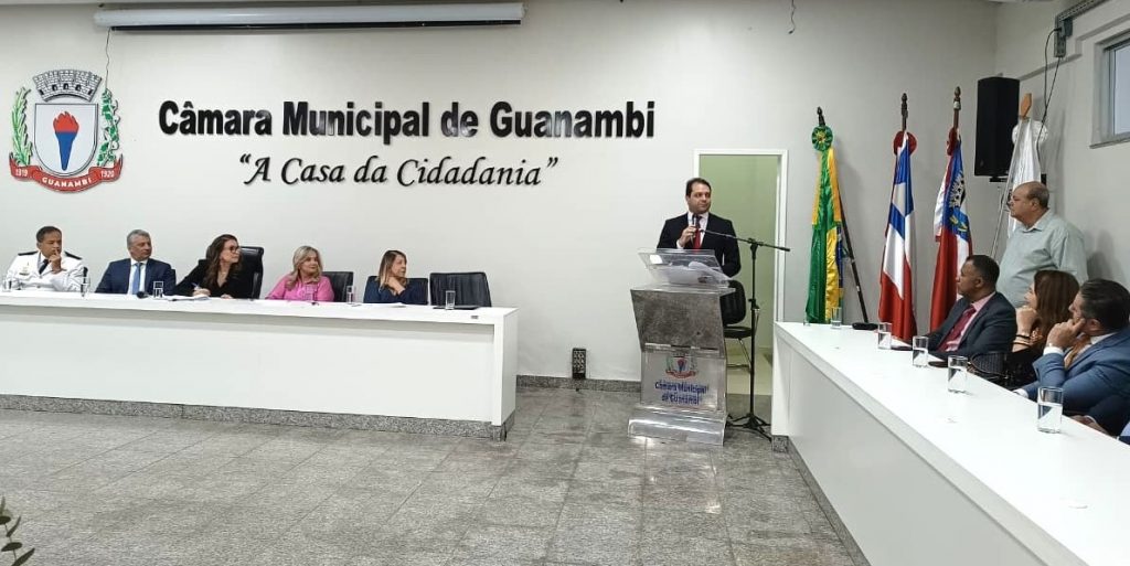 Presidente do TJBA instala 1ª Vara de Família em Guanambi; Câmara Municipal entrega títulos de cidadania à Desembargadora Cynthia Resende e ao Juiz Gustavo Teles   