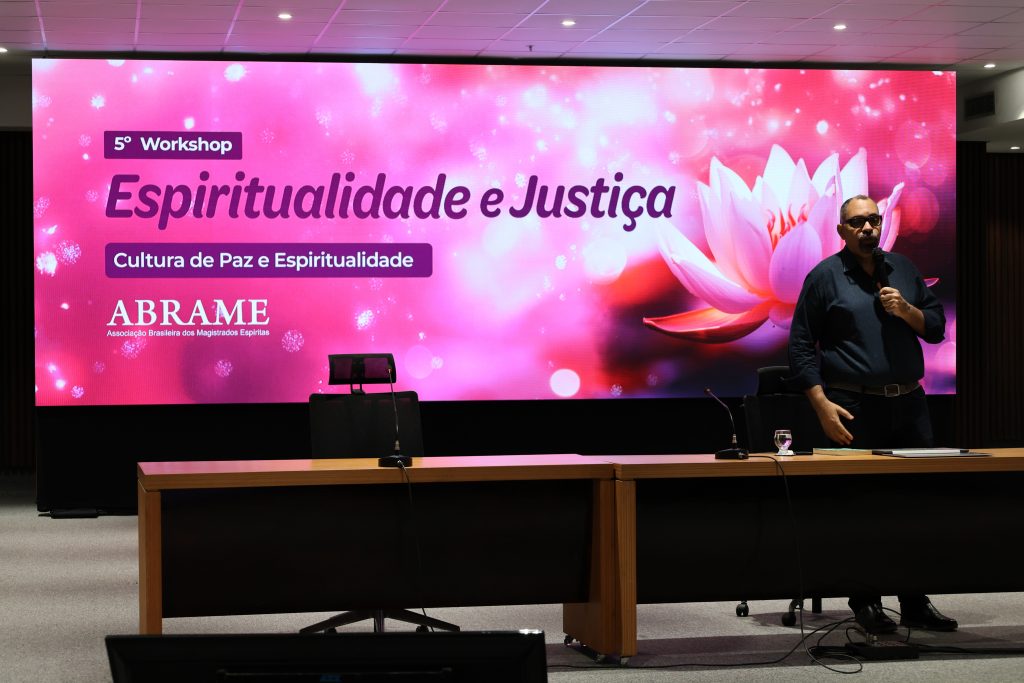 “Cultura de Paz e Espiritualidade” foi tema central do V Workshop Espiritualidade e Justiça   