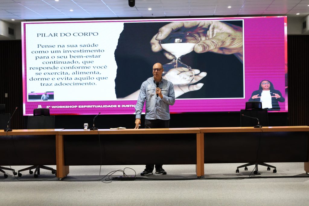 “Cultura de Paz e Espiritualidade” foi tema central do V Workshop Espiritualidade e Justiça   