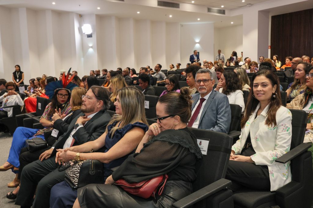Abertura da 30ª Semana da Justiça pela Paz em Casa reúne autoridades e especialistas no TJBA   