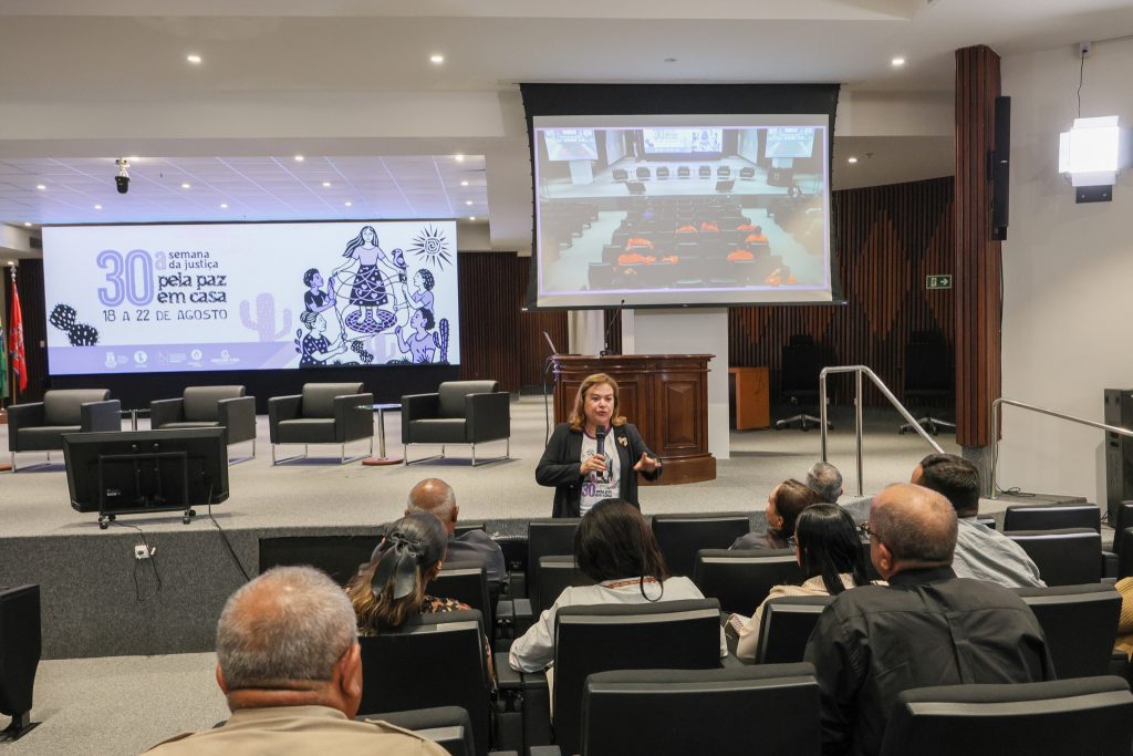 Abertura da 30ª Semana da Justiça pela Paz em Casa reúne autoridades e especialistas no TJBA   