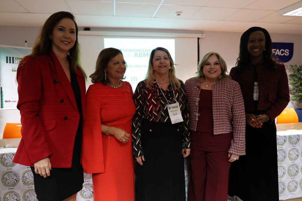 Presidente Cynthia Resende e Desembargadora Nágila Brito participam da abertura do 3º Congresso Estadual da Associação Brasileira das Mulheres de Carreira Jurídica   