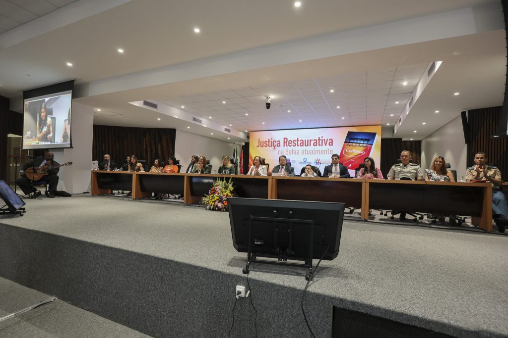 Evento no TJBA celebra os 20 anos da Justiça Restaurativa na Bahia e lança 6ª edição da Revista Consenso    