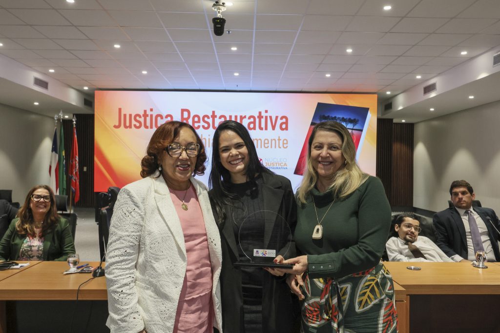 Evento no TJBA celebra os 20 anos da Justiça Restaurativa na Bahia e lança 6ª edição da Revista Consenso    