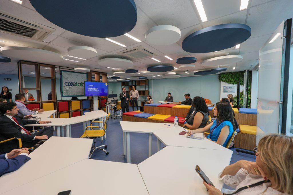 Oficina no AxéLab reúne magistrados e servidores para definir desafios do Hackathon do TJBA   