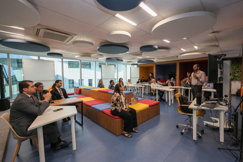 Oficina no AxéLab reúne magistrados e servidores para definir desafios do Hackathon do TJBA   