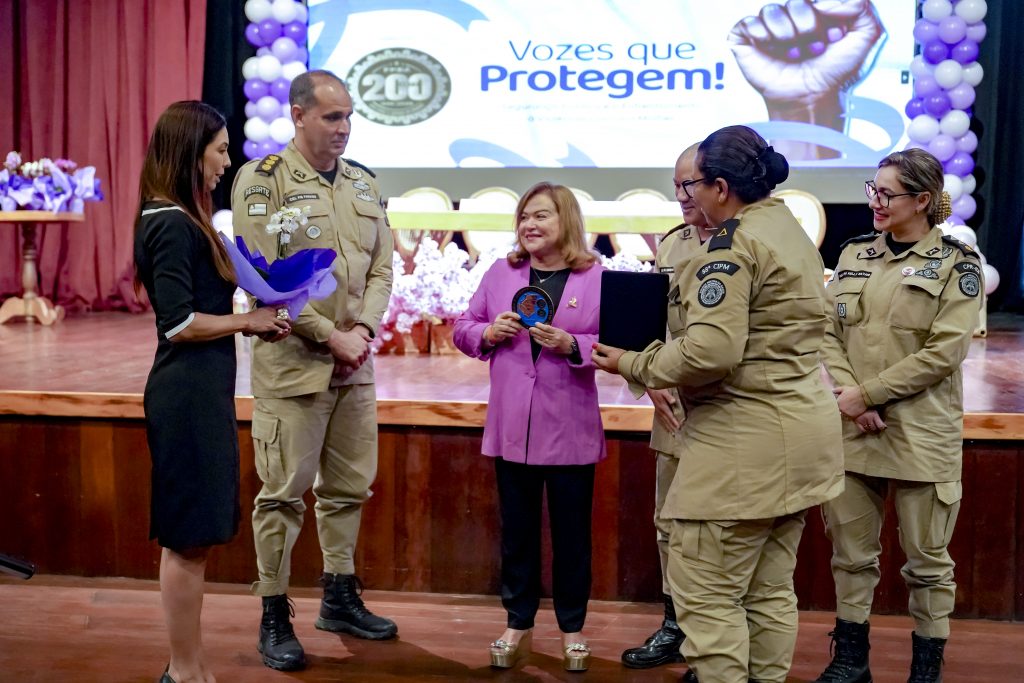 Agosto Lilás: Desembargadora Nágila Brito participa do Seminário “Vozes que Protegem” em Porto Seguro    