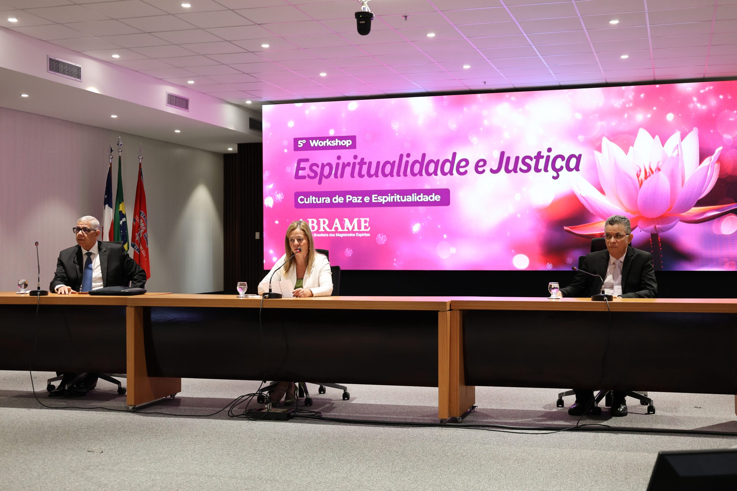 “Cultura de Paz e Espiritualidade” foi tema central do V Workshop Espiritualidade e Justiça   