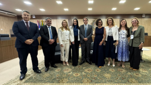 Corregedor-Geral da Justiça da Bahia, Desembargador Roberto Frank, participa da Caravana da REURB em Manaus  