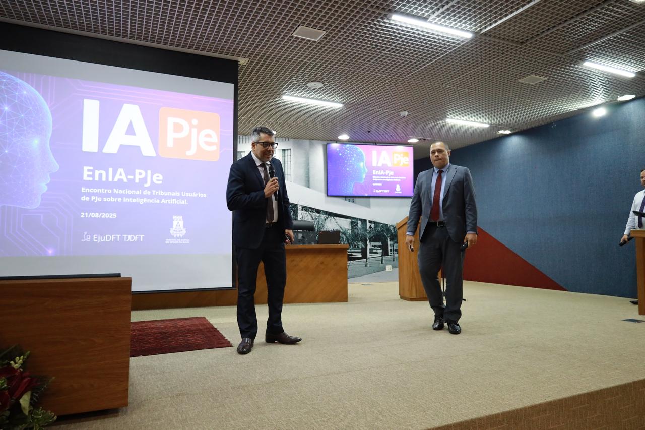 TJBA apresenta solução de Inteligência Artificial em audiências durante Encontro Nacional de Tribunais Usuários de PJe   