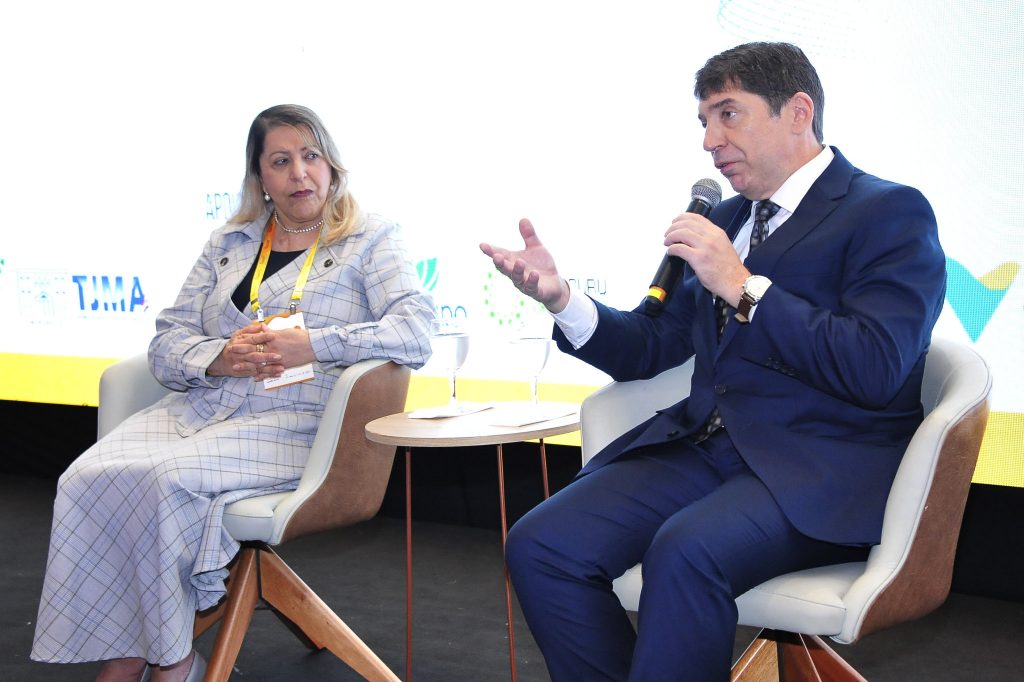Debates pela defesa da democracia marcam o XVI Consepre em São Luís; a Presidente do TJBA, Desembargadora Cynthia Resende, participou do evento   