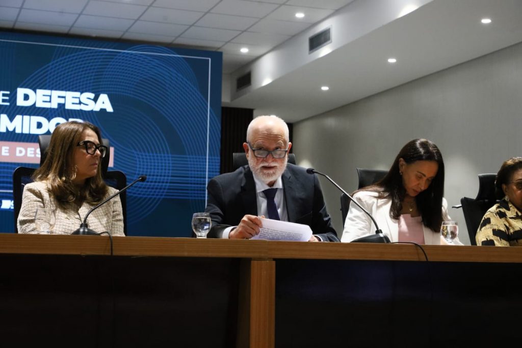 Debate sobre evolução e desafios do Código de Defesa do Consumidor, que completa 35 anos, enche auditório do TJBA    