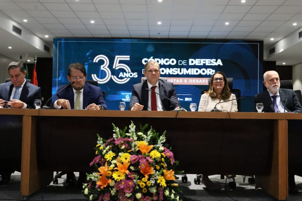 Debate sobre evolução e desafios do Código de Defesa do Consumidor, que completa 35 anos, enche auditório do TJBA    