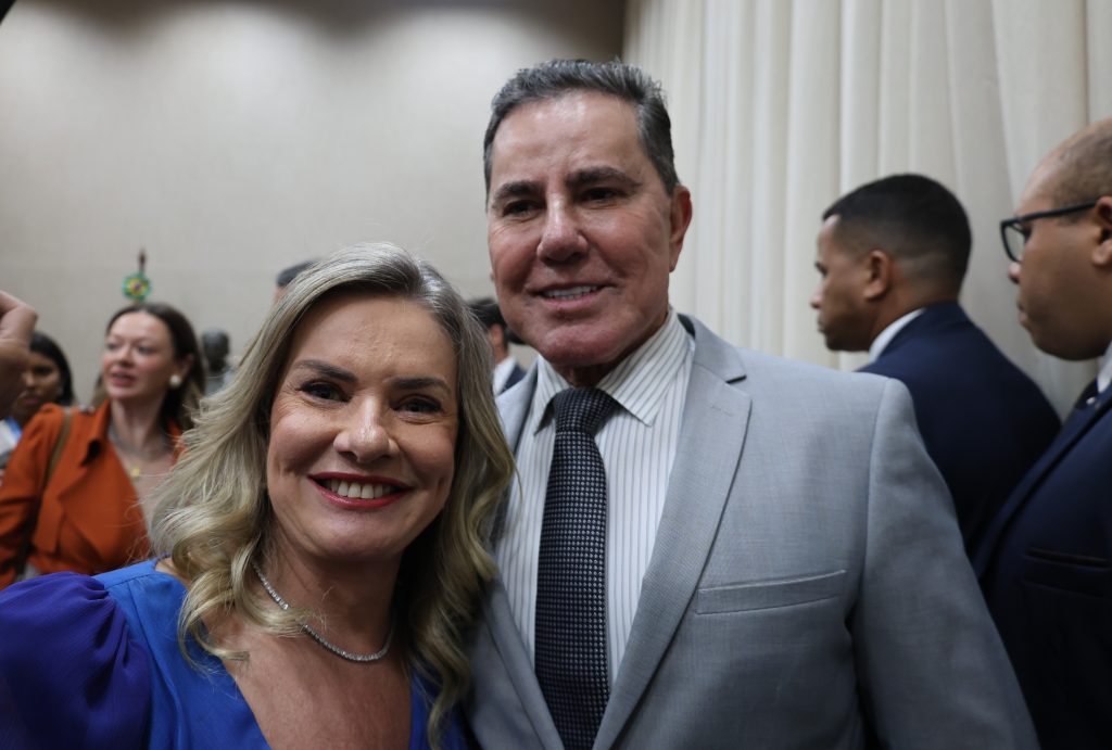 TJBA prestigia entrega da Comenda 2 de Julho ao Presidente do TCE   