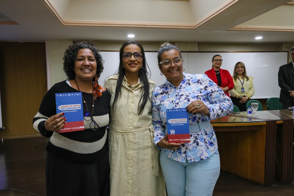 Pontes do Saber: Juíza Michelline Bittencourt palestra para alunos da Fundação Visconde de Cairu   