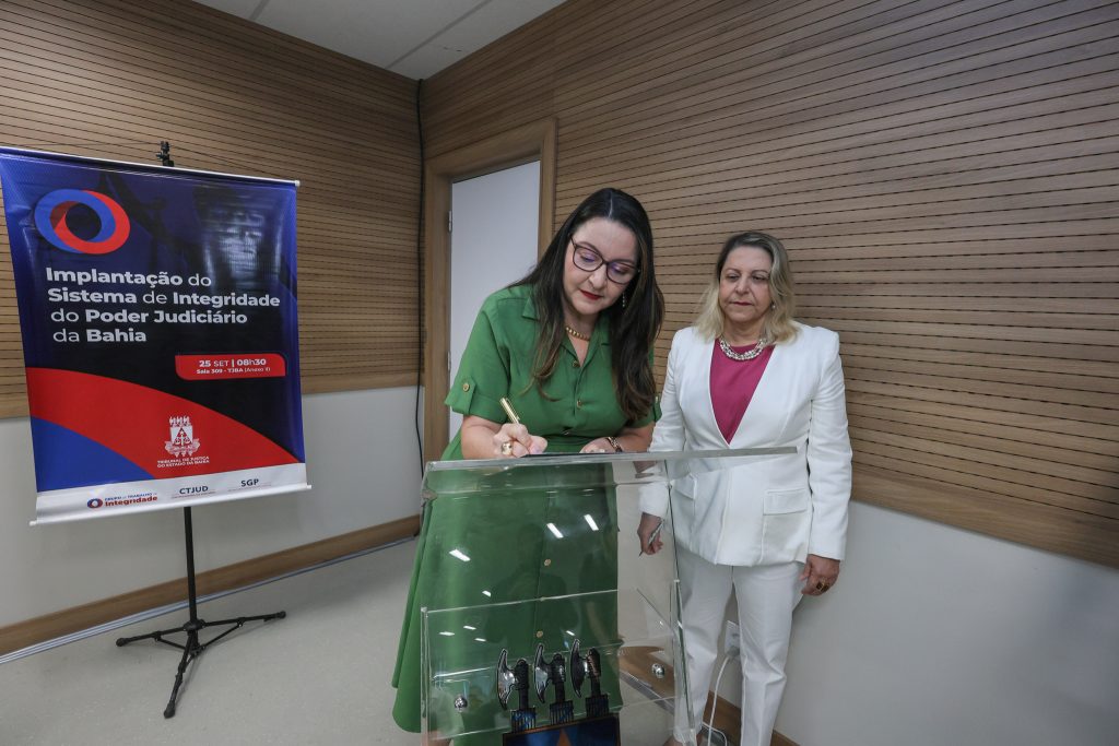 TJBA oficializa a implantação do seu Sistema de Integridade    