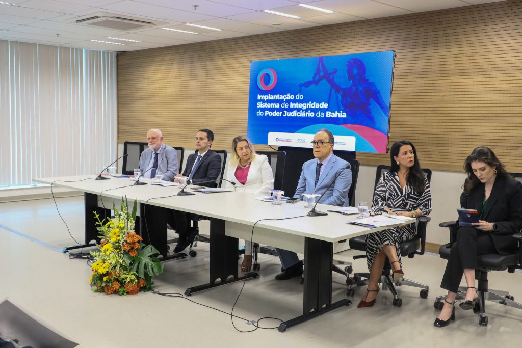 TJBA oficializa a implantação do seu Sistema de Integridade    