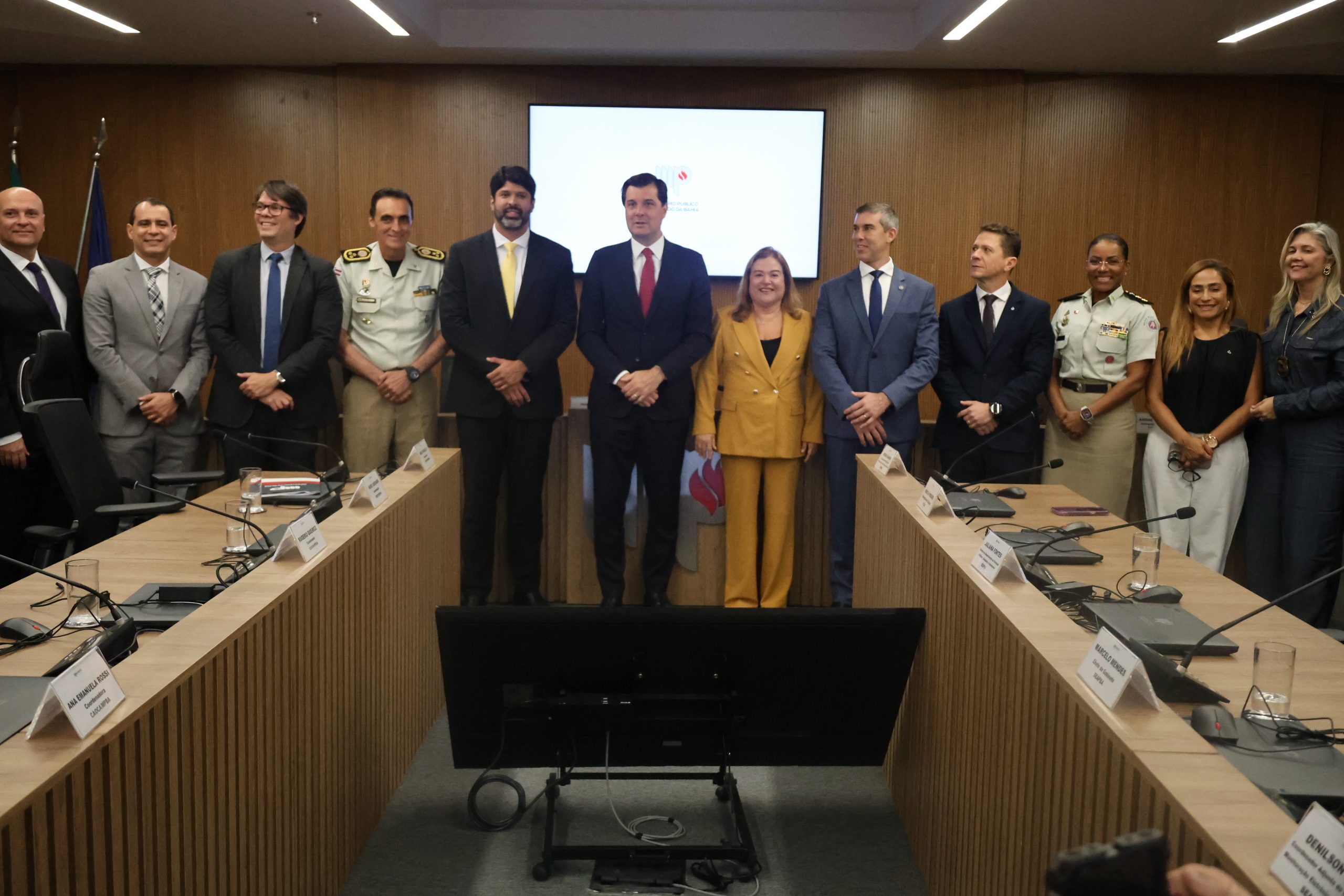 Parceria firmada entre TJBA e outros órgãos intensifica fiscalização de agressores de mulheres que utilizam tornozeleira eletrônica  