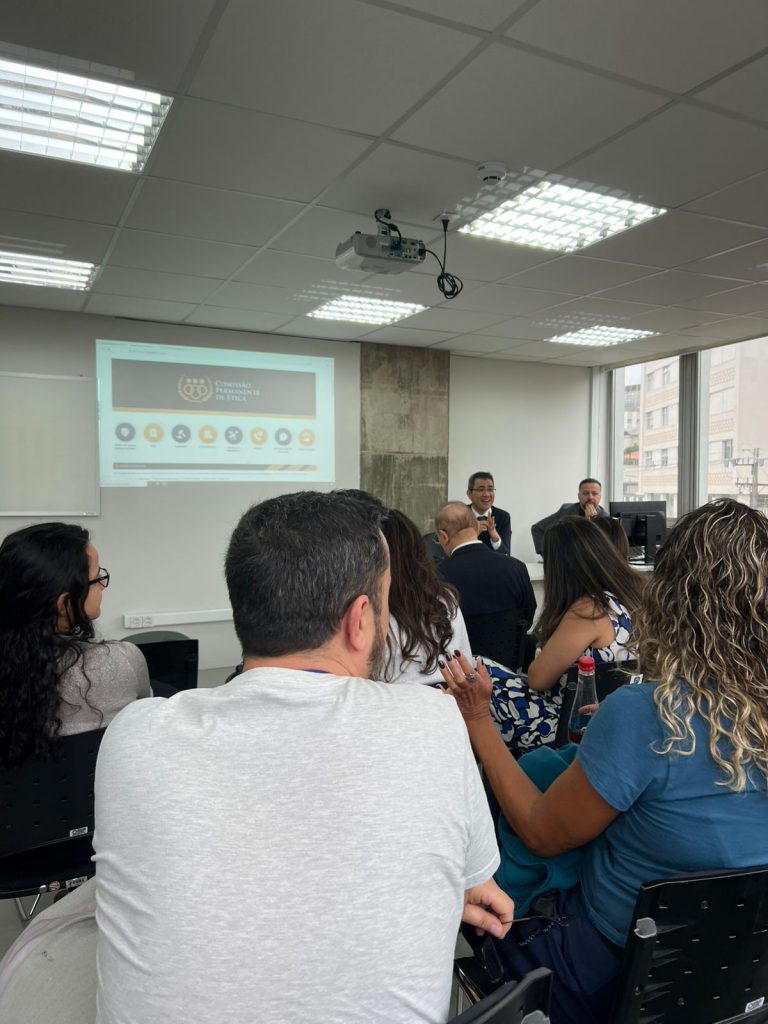 Servidores do TJBA participam do Fórum Internacional de Integridade em Curitiba   