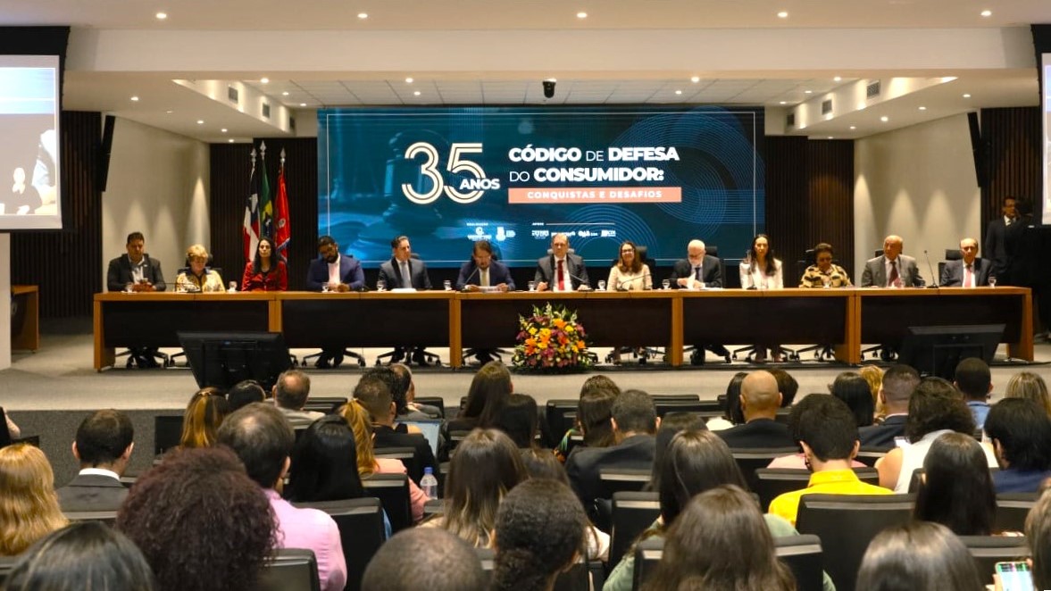 Debate sobre evolução e desafios do Código de Defesa do Consumidor, que completa 35 anos, enche auditório do TJBA    