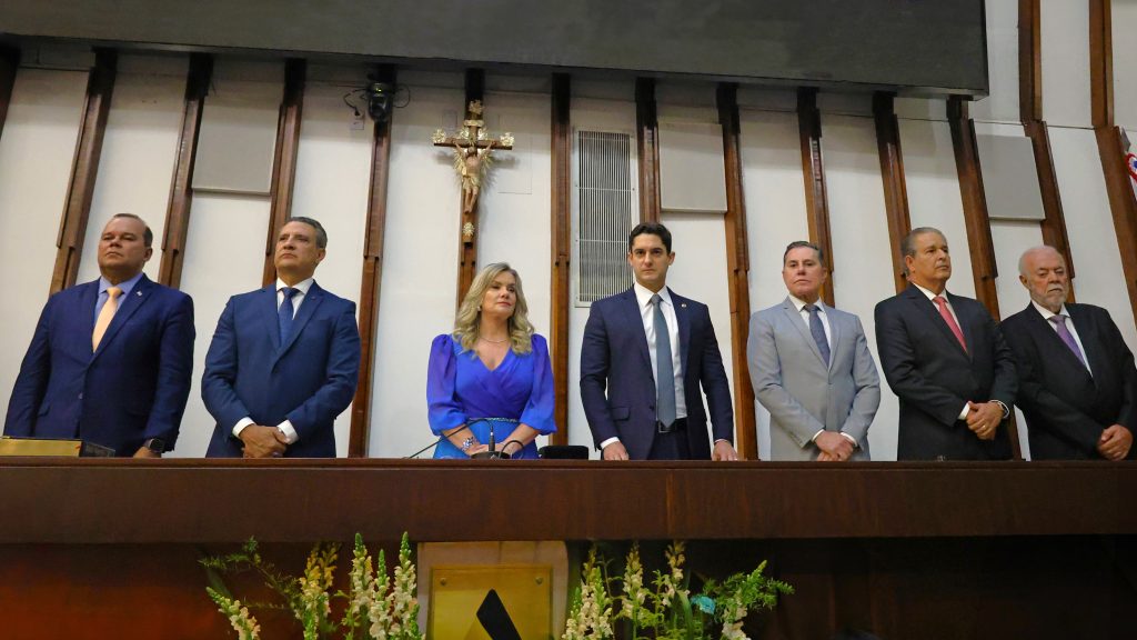TJBA prestigia entrega da Comenda 2 de Julho ao Presidente do TCE   