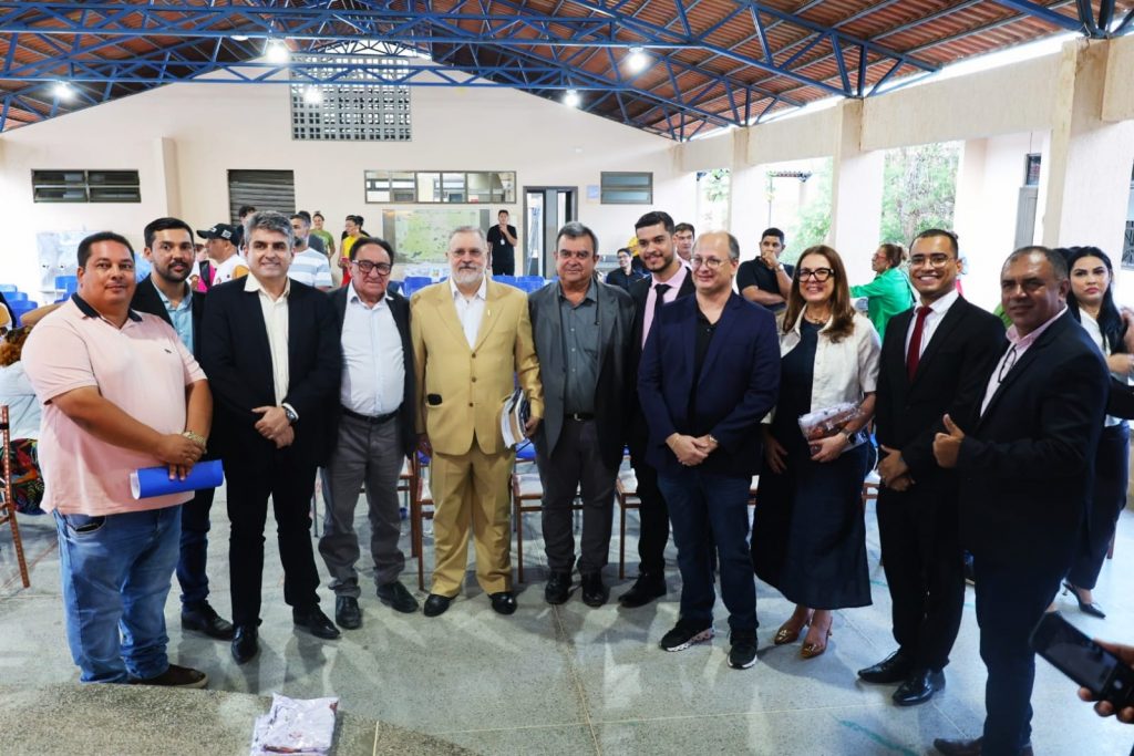Abertura da Praça de Justiça e Cidadania em Canudos reúne mutirão de serviços oferecidos à população e conteúdo histórico; programação segue até dia 3 de outubro   