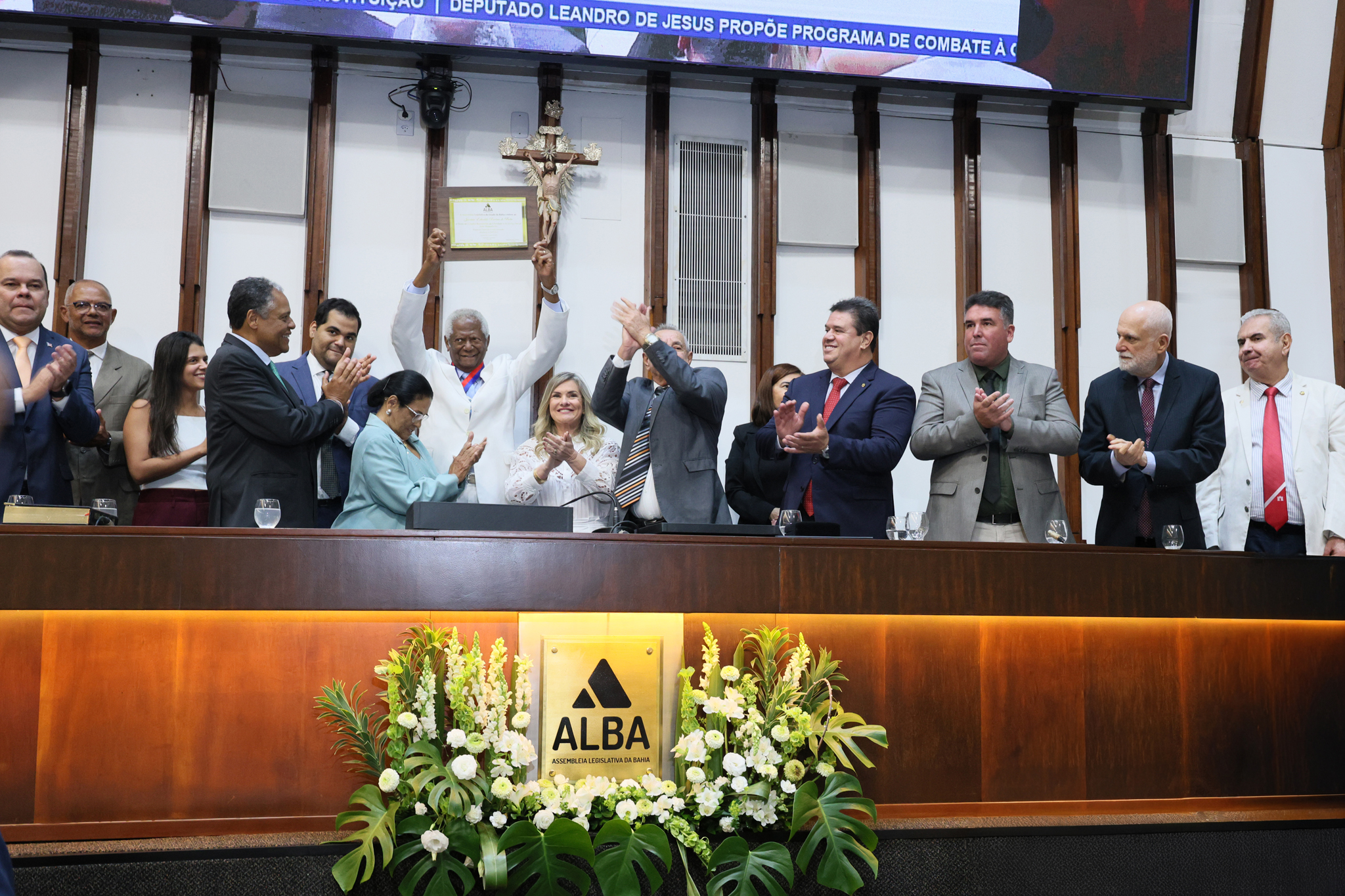 TJBA prestigia a cerimônia de entrega de honrarias a Edvaldo Brito e Antônio Brito na ALBA   