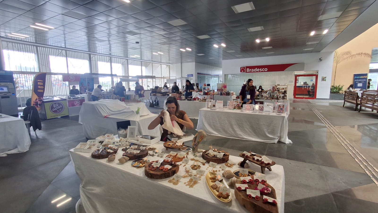 Feira do Programa Ser e sorteio de brindes marcam celebração do Mês do Servidor