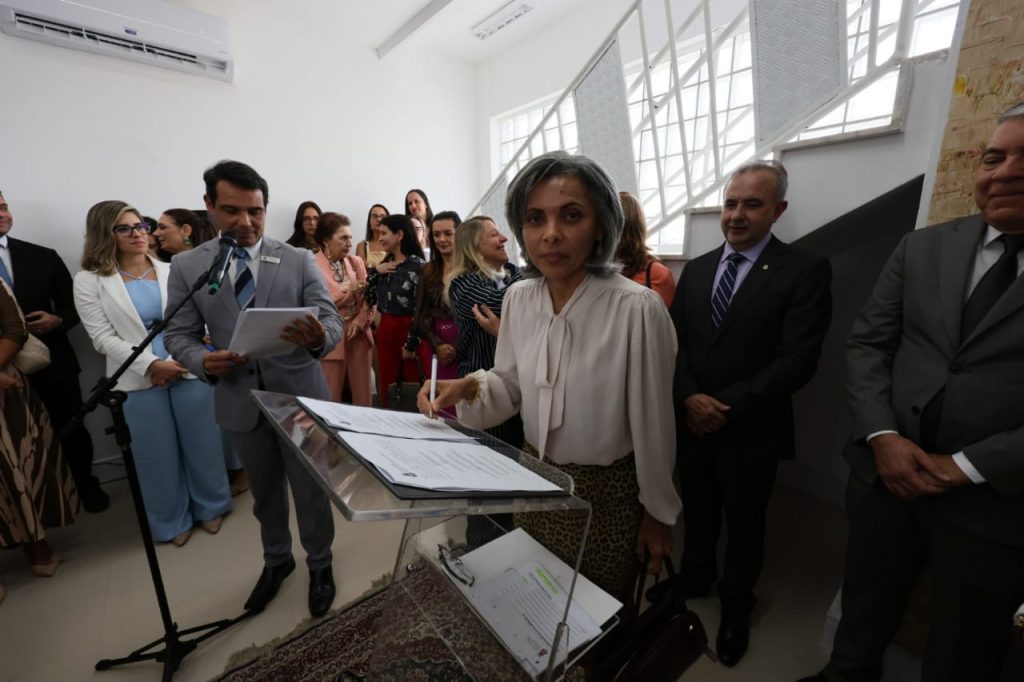 TJBA instala 2ª Vara de Violência Doméstica contra a Mulher e mais um Cejusc em Feira de Santana