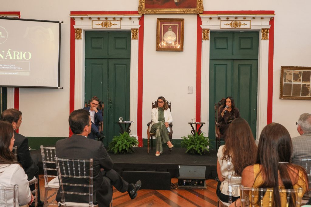 Desembargadores do TJBA comparecem a seminário sobre reforma tributária   