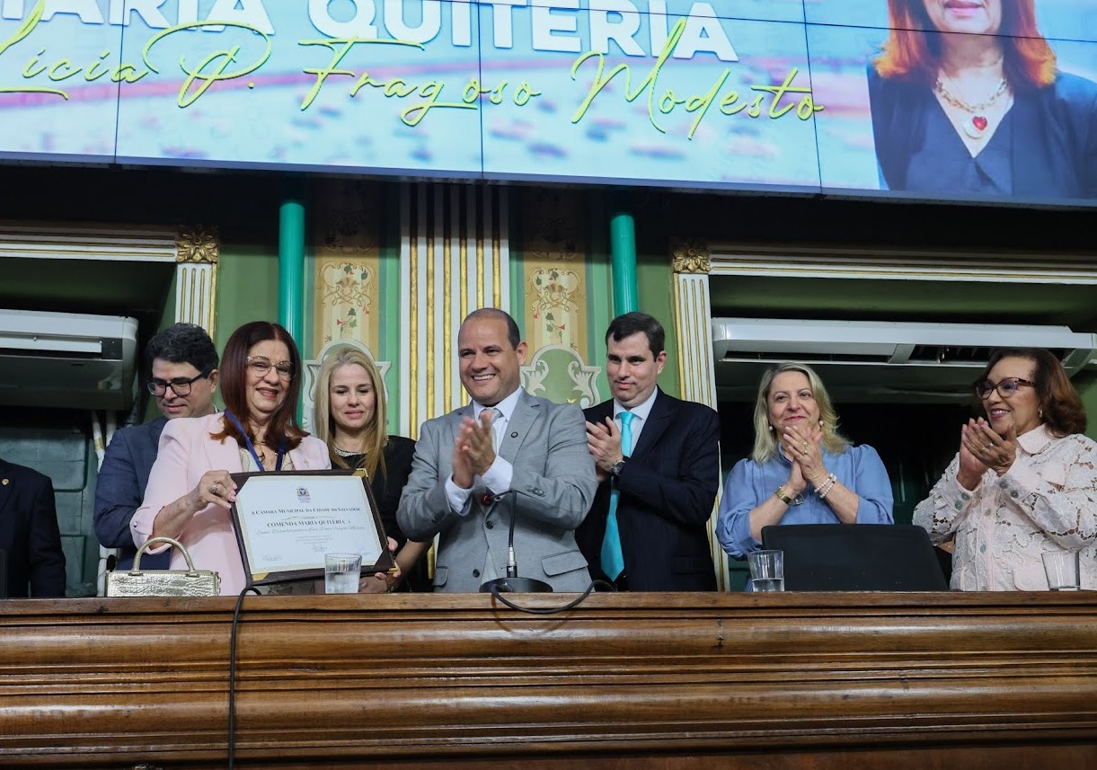 Desembargadora do TJBA é homenageada com a Comenda Maria Quitéria   