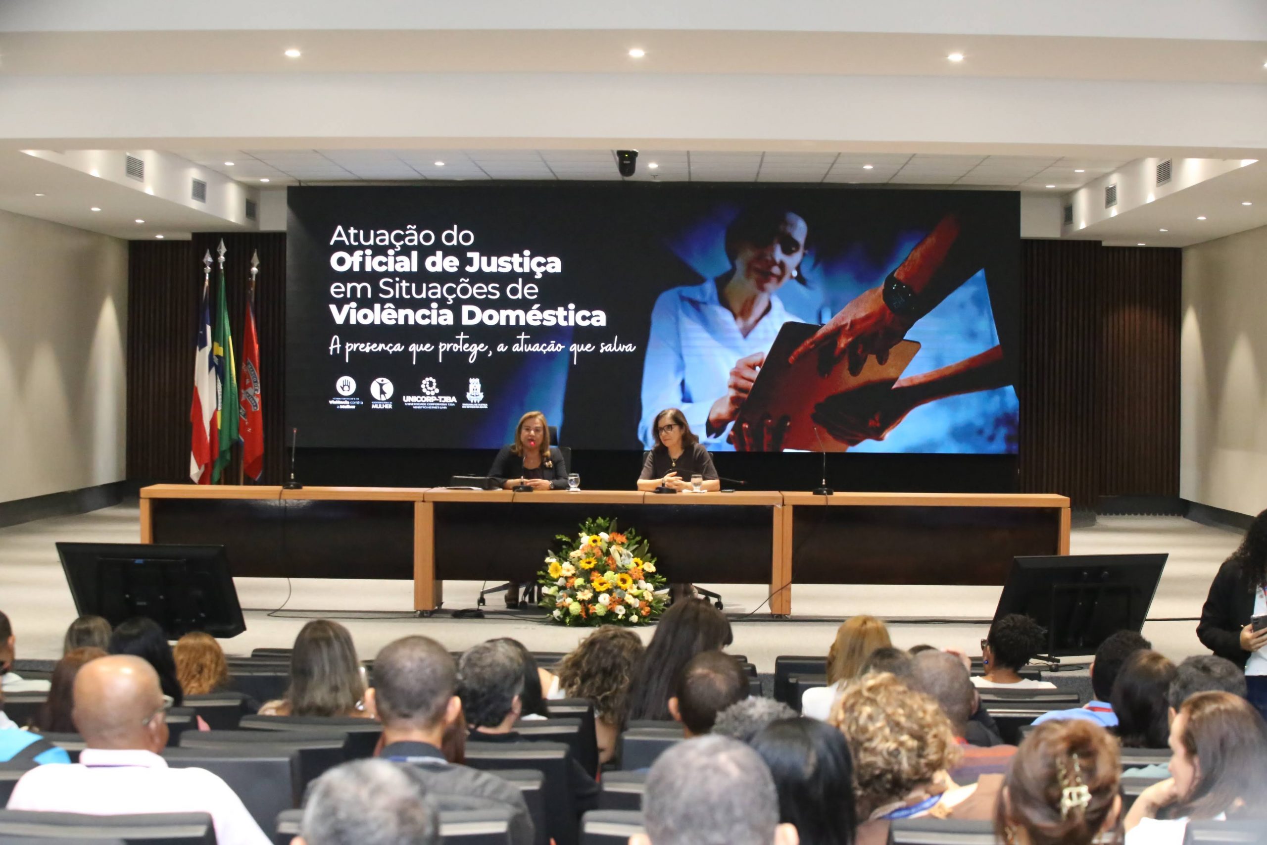 Seminário aborda a atuação do Oficial de Justiça em situações de violência doméstica   